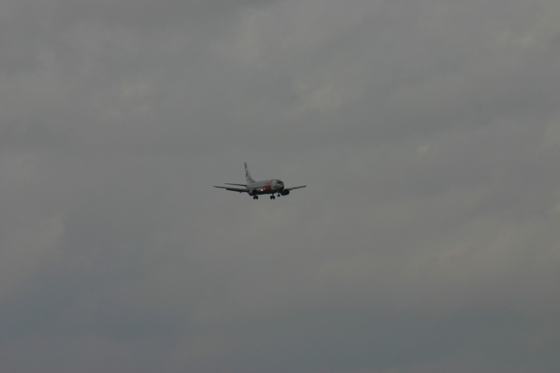 Jet2 737 Landing at Leeds From My Roof